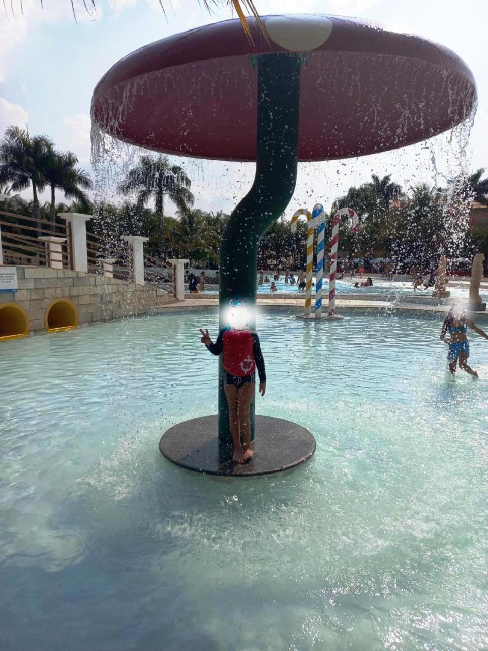 L'Acqua Diroma Oficial - Parque Com Piscina De Ondas Exclusiva カルダス・ノバス エクステリア 写真